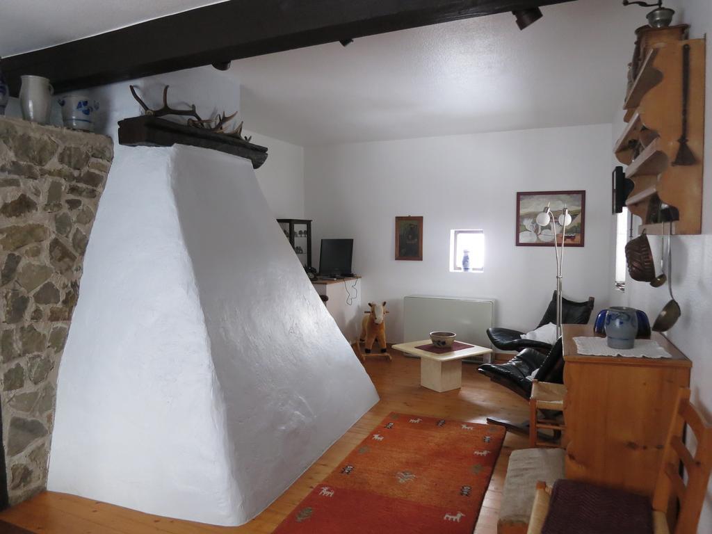 Ferienwohnungen Haus Hinneres Schalkenmehren Pokoj fotografie